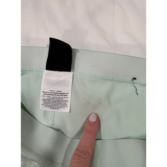 Nike Dri Fit Mermaid Sea Glass 3/4 Length Athletic Leggings Size Medium - Picture 7 of 8